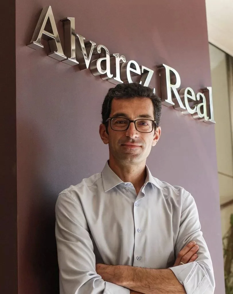 Alberto Álvarez_ “La única forma de proteger una marca es____